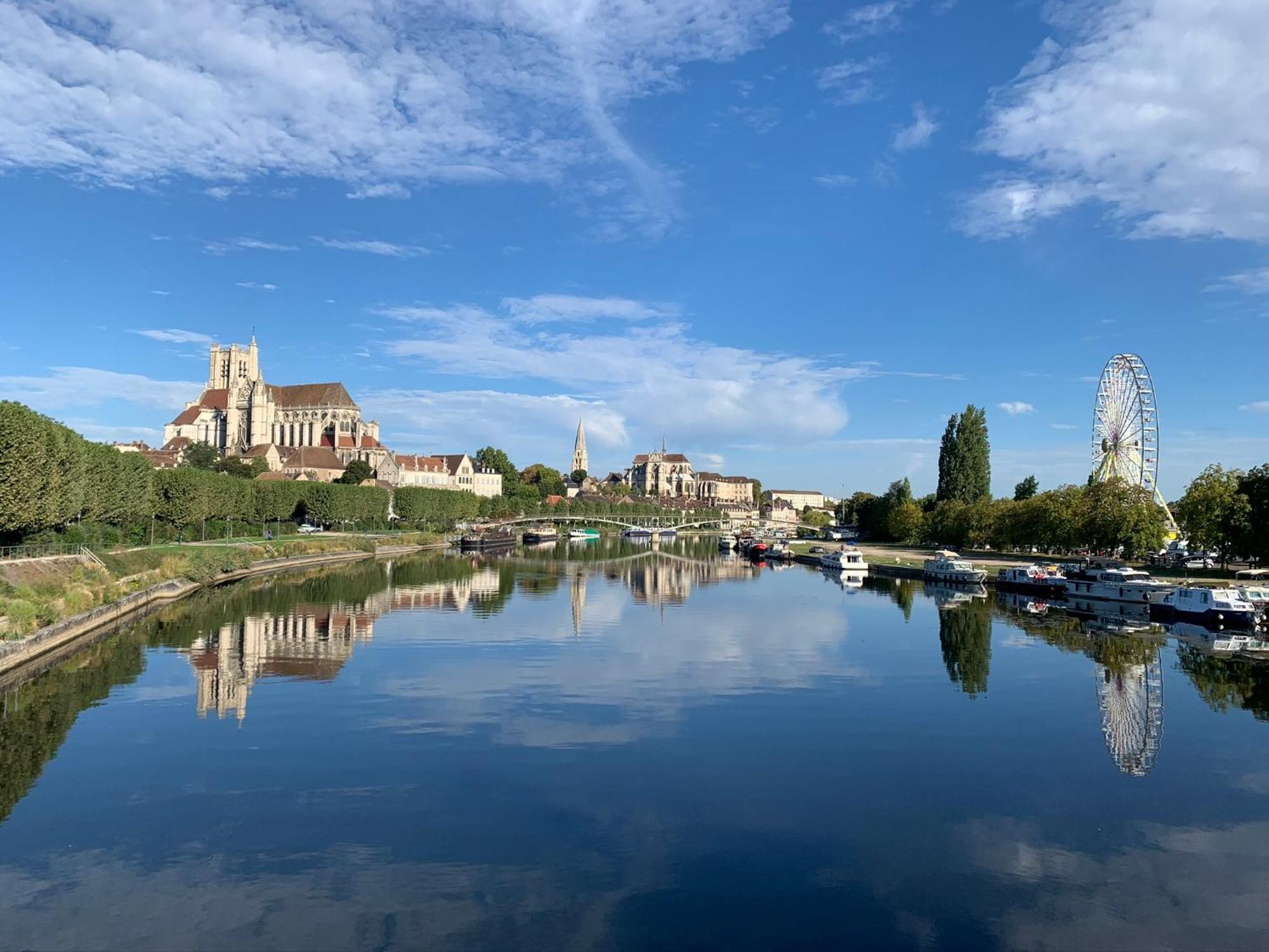 Maison Des Pilastres Au Coeur D'Auxerre Kültér fotó